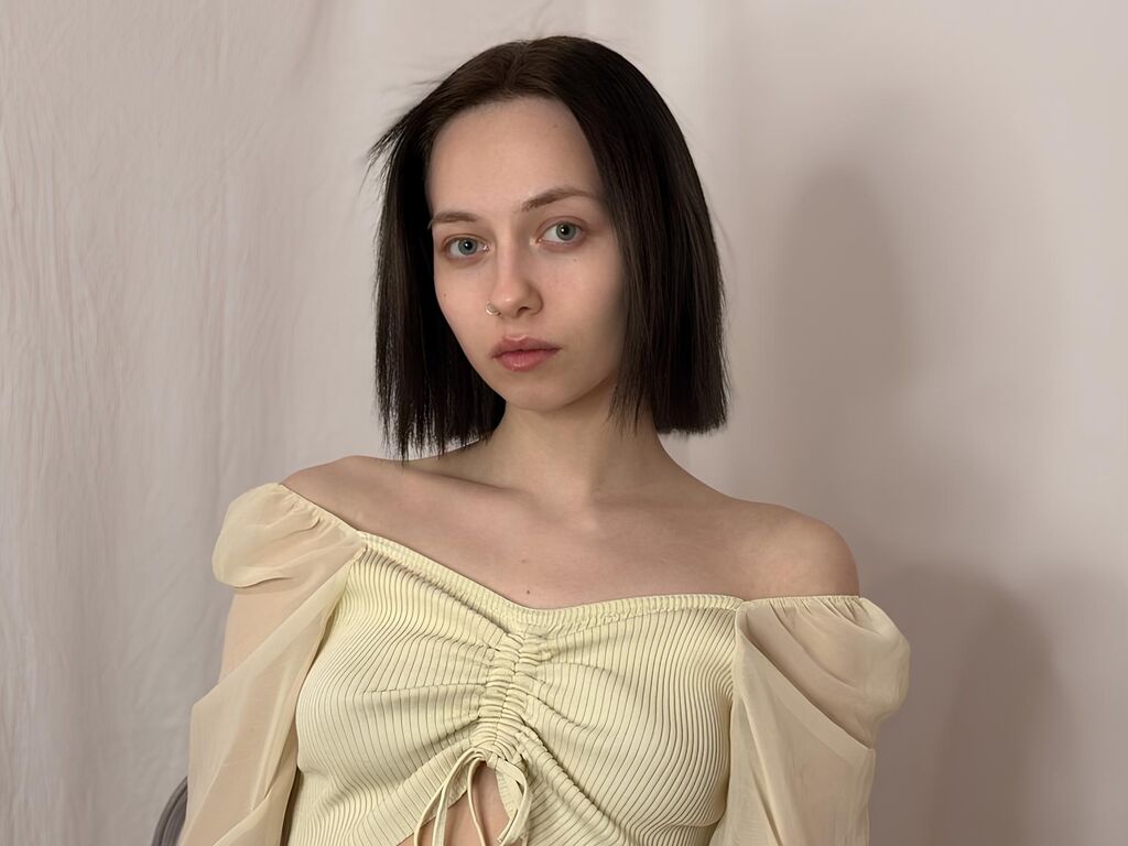 Emily Rata Picture